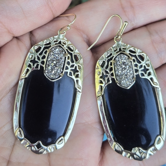 Kendra Scott Vintage Deva Earrings - Picture 5 of 8